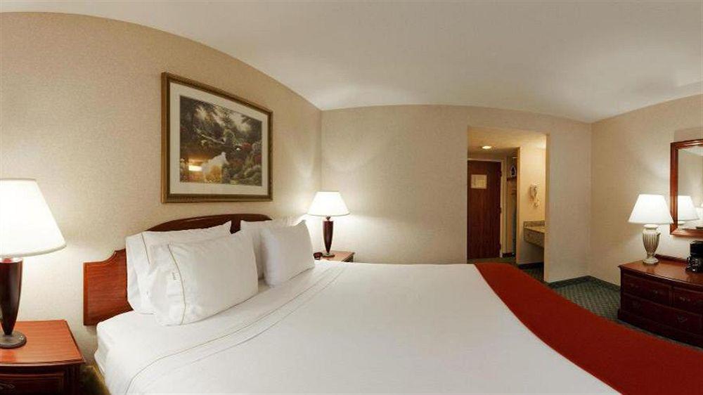Keene Elm City Hotel, Ascend Hotel Collection Ngoại thất bức ảnh