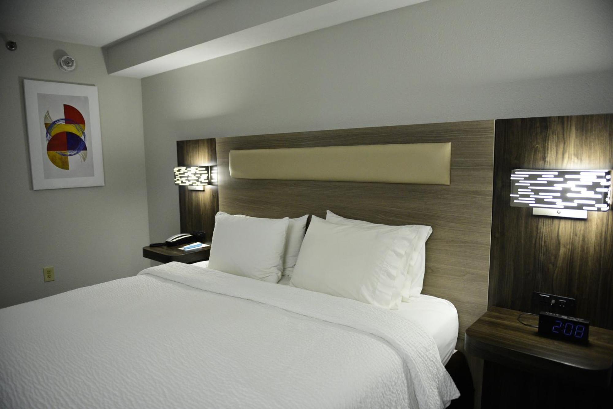 Keene Elm City Hotel, Ascend Hotel Collection Ngoại thất bức ảnh