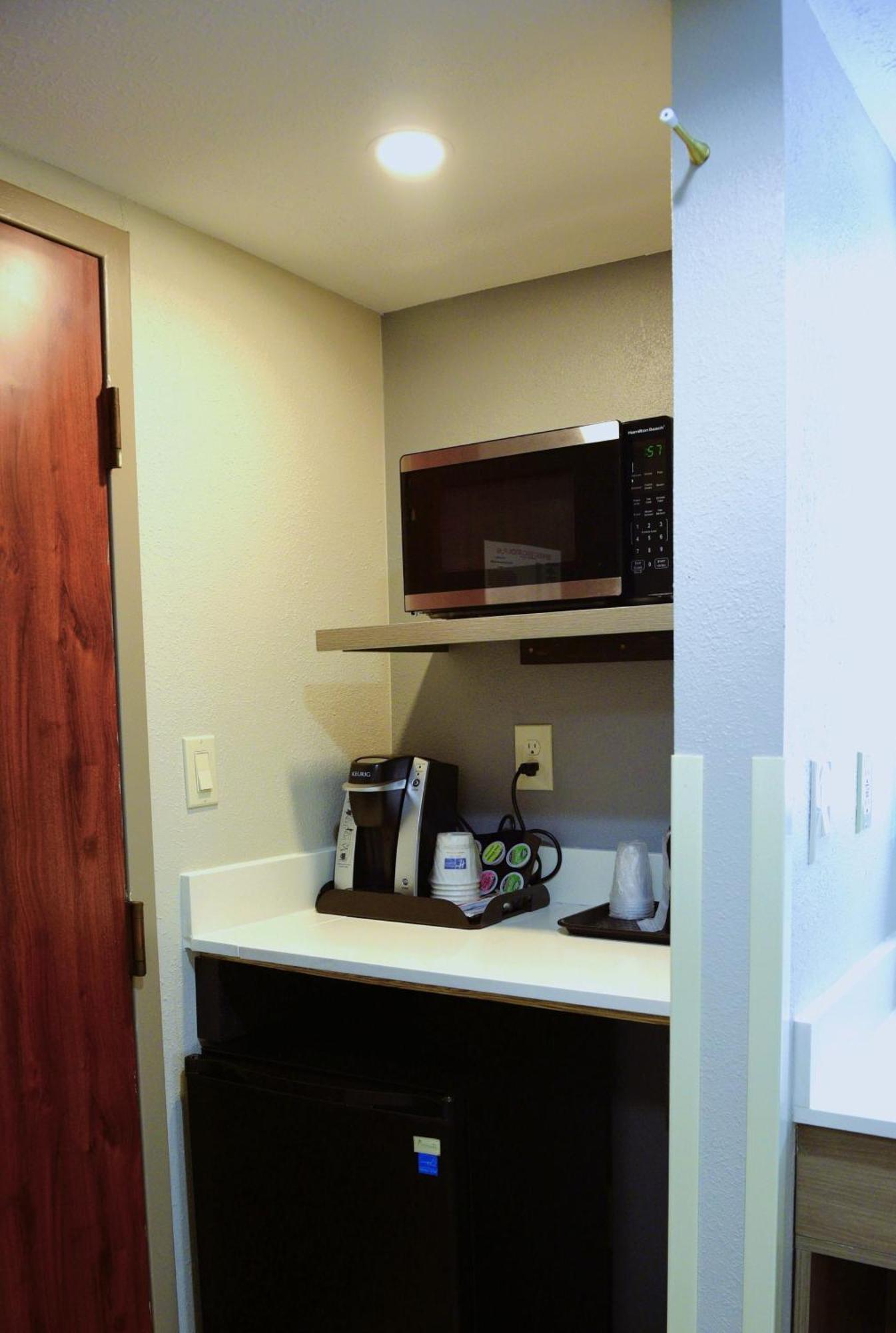 Keene Elm City Hotel, Ascend Hotel Collection Ngoại thất bức ảnh