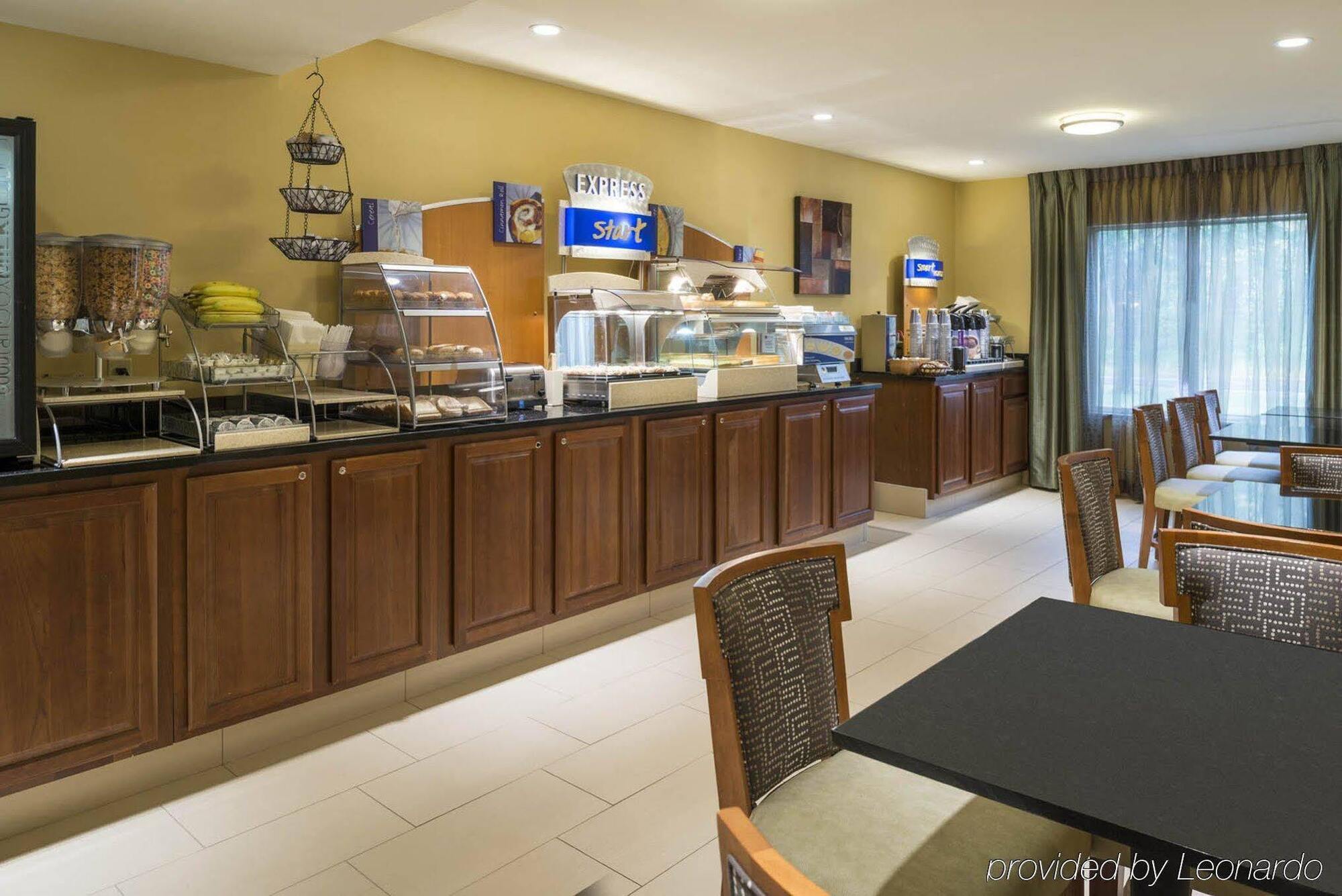 Keene Elm City Hotel, Ascend Hotel Collection Ngoại thất bức ảnh